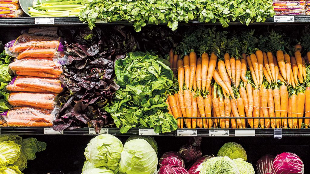 Since shoppers buy with their eyes, retailers should create a great presentation on the shelf with fresh carrots.
