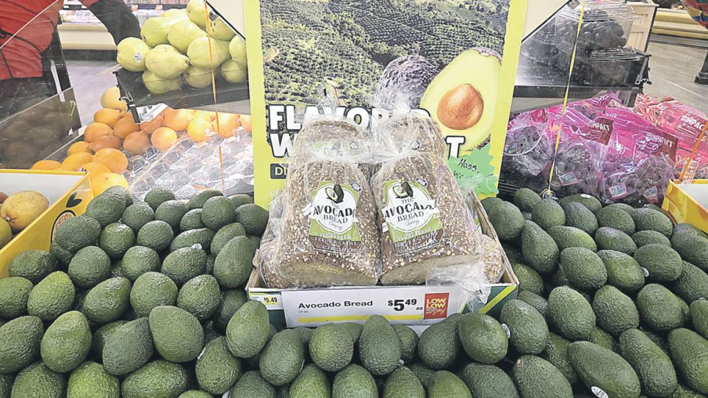 This spring, the Colombian Avocado Board completed a multi-week promotion with Weis Markets, a chain of over 200 stores headquartered in Sunbury, PA. The campaign, which ran from March 27 to April 23, included a display contest, point-of-sale tools, and in-store engagement chainwide with the Avocados from Colombia brand.
