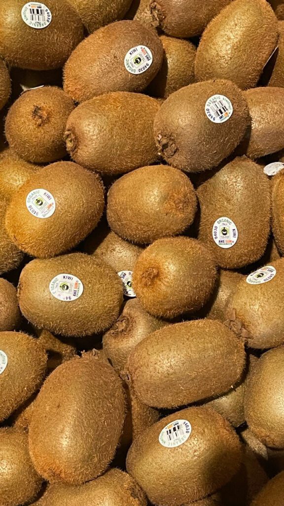 A successful retail promotion might include a four for $3 mix-and-match deal, allowing shoppers to purchase any combination of kiwis with lemons, limes and navel oranges, which helps sales for bulk kiwi.