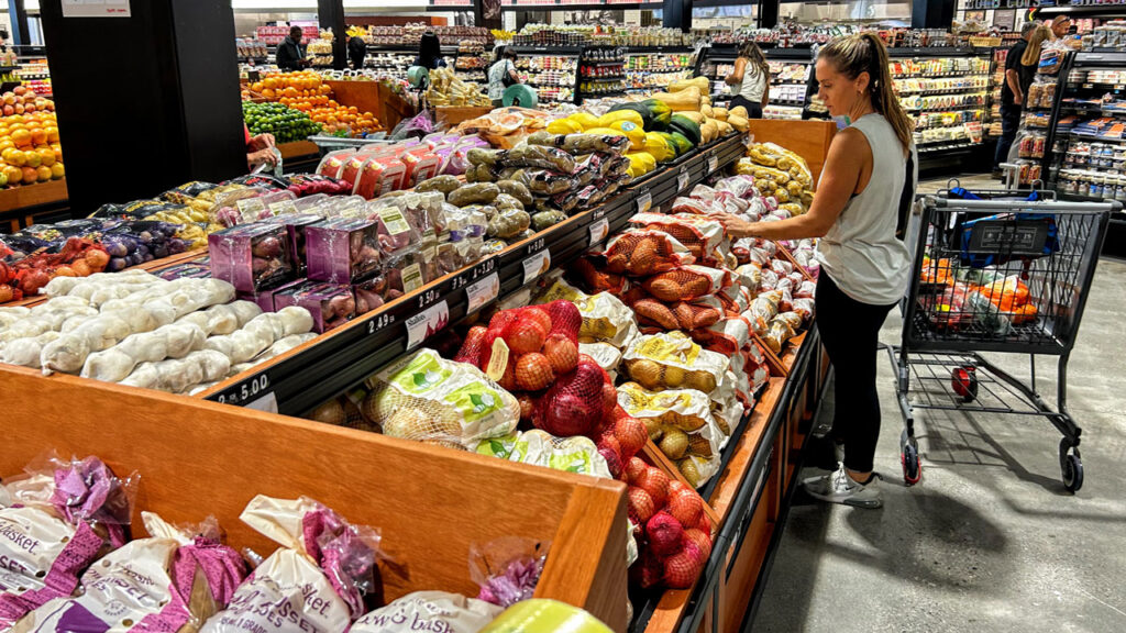 At the new Mannix Family Markets ShopRite in Staten Island, NY, staples, like potatoes and onions, are given as much merchandising attention as berries or greens.