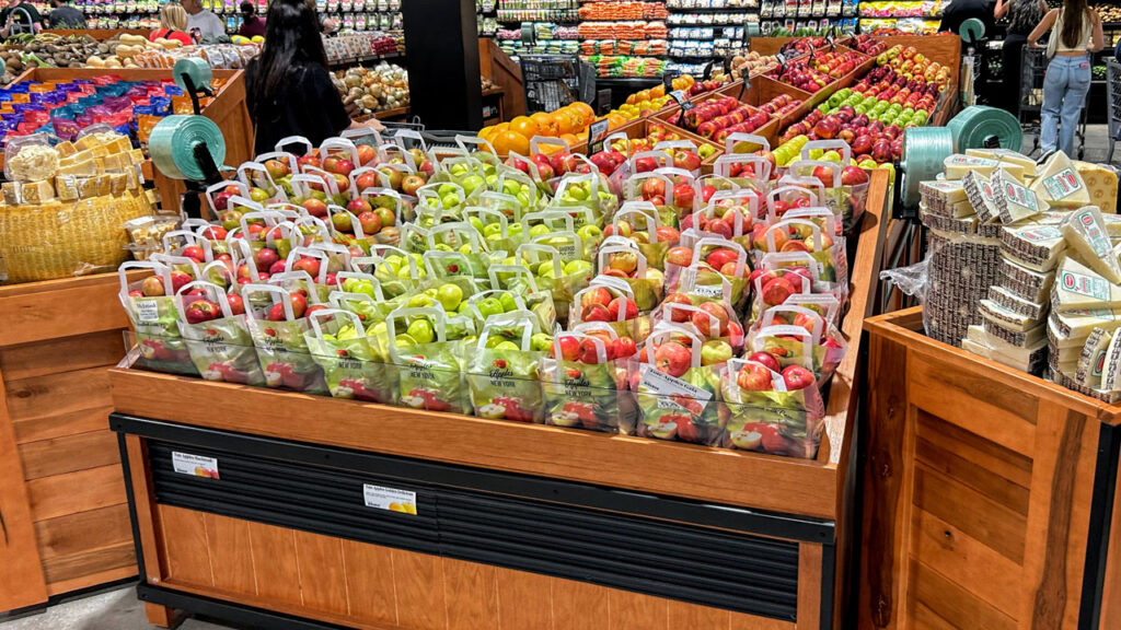 The new store features clear sightlines in the produce department, featuring lower gondolas and refrigerated tables.