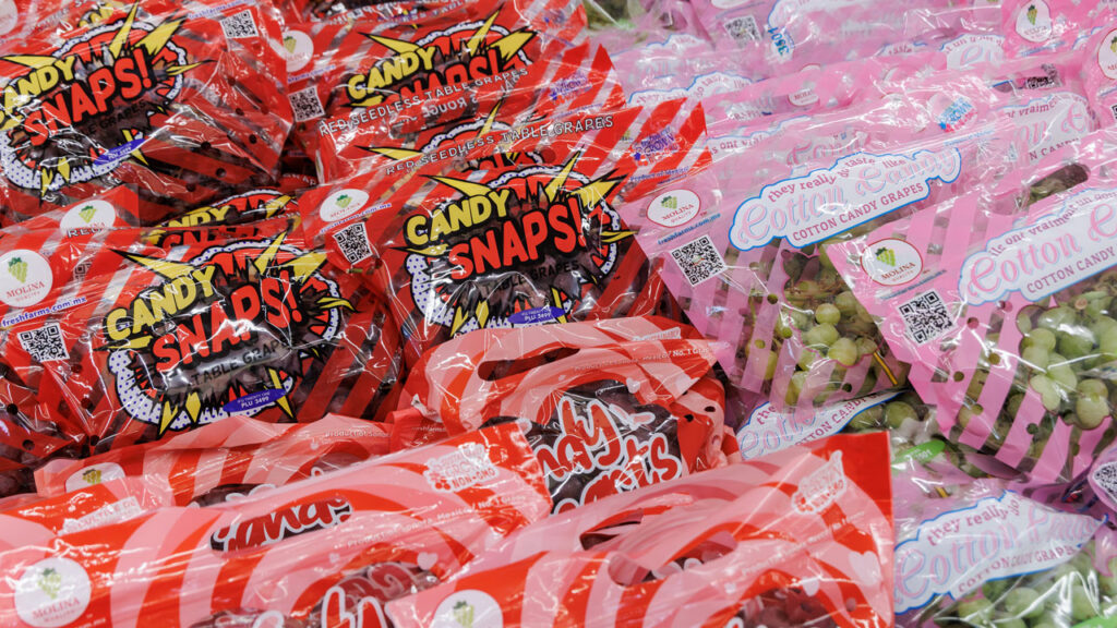 Fresh Farms, Rio Rico, AZ, highlights its expanding Mexican grape program, featuring premium Bloom Fresh and Sun World varieties.