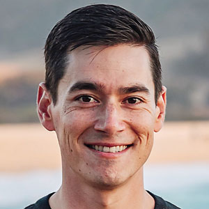 Alex Oikawa, 37