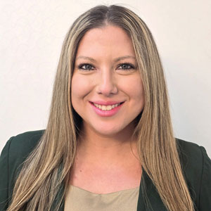 Anna Kirsch, 37