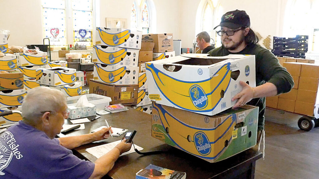 Philabundance has roots in Philadelphia, PA, and now serves a nine-county area in Pennsylvania and New Jersey to deepen access to fresh fruits and vegetables. The organization works with both produce wholesalers and retail grocers to rescue the equivalent of two full truckloads of food per day.